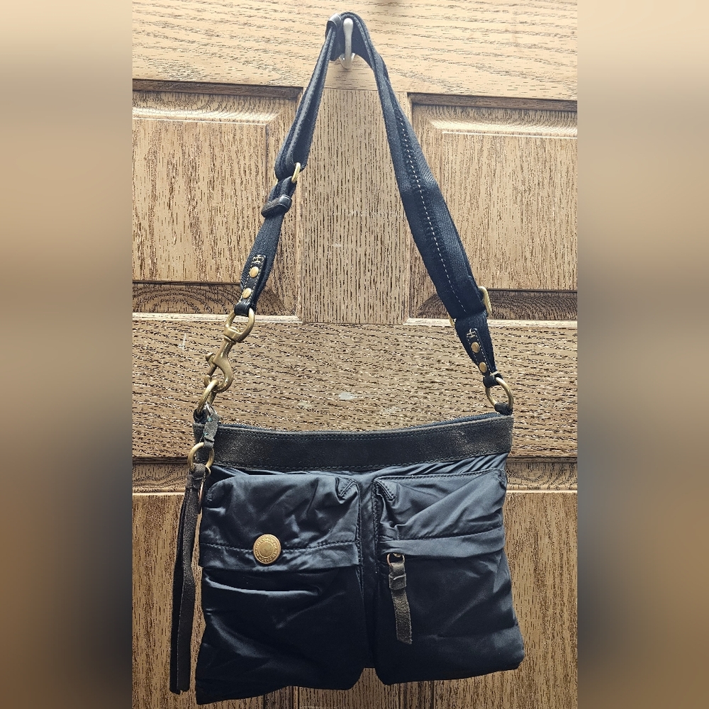 Coach Black Nylon & Suede Crossbody Style CO6J-10098 EUC - Picture 14 of 16